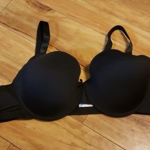 NWOT BLACK 42C BRA